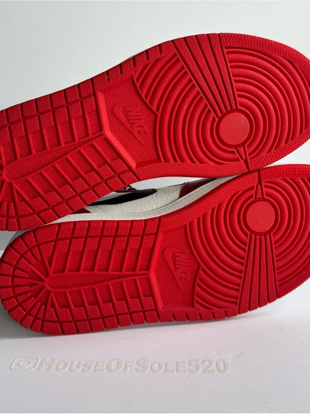 Jordan 1 Retro OG “Homage to Home” Size 6 Youth, 7.5 Women.
